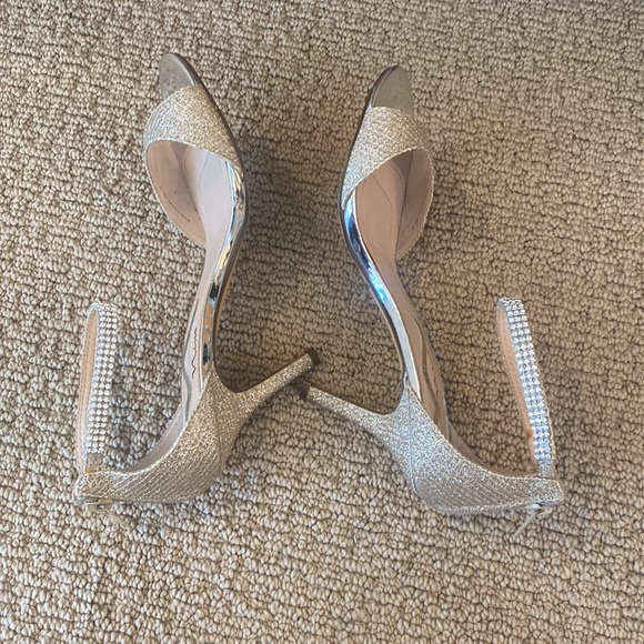 Women’s Dress Shoes Sparkle High Heels with ankle strap size 7.5 worn once - Picture 7 of 12